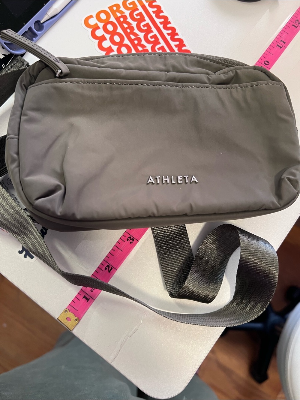 #467 NWT Athleta All About Crossbod Belt Bag Taupe Gray Water Repellent One Size